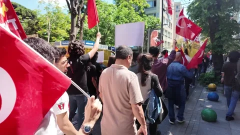 Protesters Marching with Turkish Flags in Kadikoy Istanbul - June 19, 2026 動画素材 337482293