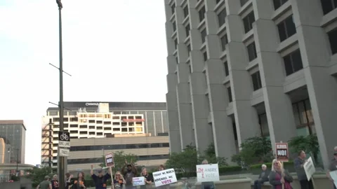 Protesters shaky cam Stock Footage 147054770