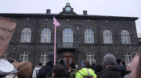 Protesters throwing eggs Stock Footage 61919046