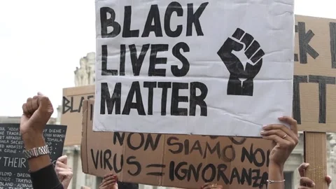 Protesting for the 'Black Lives Matter'  movement Vídeo Stock 132795674