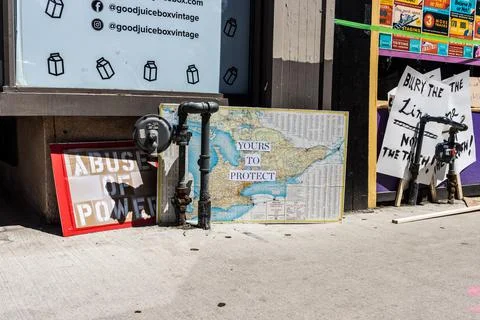 Protesting Metrolinx - Ontario Line Stock Photos