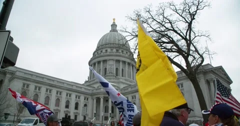 Protestors gather to demand the re-opening of the state during COVID-19 動画素材 131286560