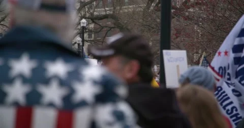 Protestors gather to demand the re-opening of the state during COVID-19 動画素材 131286629