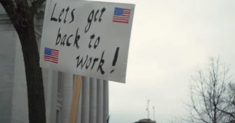 Protestors gather to demand the re-opening of the state during COVID-19 動画素材 131287662