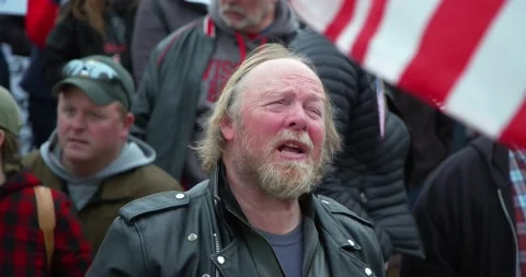 Protestors gather to demand the re-opening of the state during COVID-19 Видео 131301317