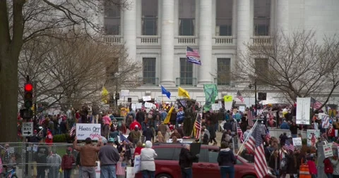 Protestors gather to demand the re-opening of the state during COVID-19 Видео 131313964