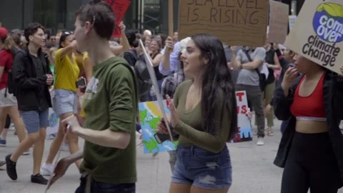 Protestors gather for Global Climate Change Stock-Footage 131403655