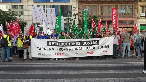 Protestors protesting in the streets of Valencia, Spain Video stock 276264884