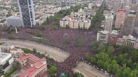 Protests in Chile Video stock 135221200