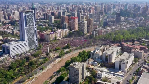 Protests in Chile Video stock 141488437