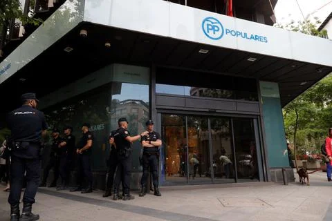 Protests at PP's headquarters, Madrid, Spain - 24 May 2018 Fotos de archivo