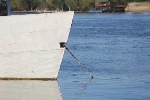 Prow of the ship anchored in river Stock-Fotos
