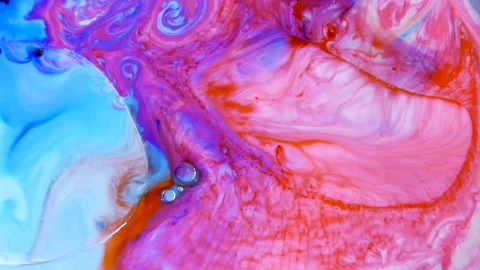 Psychedelic morphing liquid, bubbles, ink transition. Abstract grunge background Stock Footage 152324826