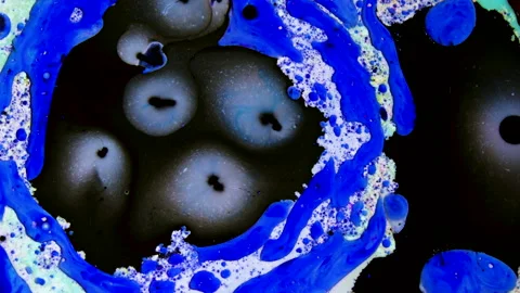 Psychedelic morphing liquid, bubbles, ink transition. Abstract grunge background Stock Footage 152337235