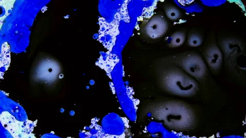 Psychedelic morphing liquid, bubbles, ink transition. Abstract grunge background Stock Footage 152339741