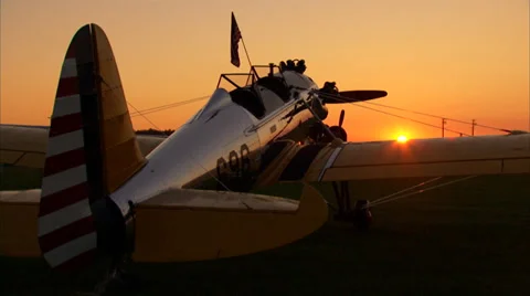 PT-22 Ryan at Sunset Vídeos de archivo 35346701