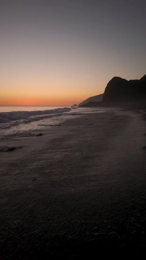 Pt magu beach verticle sunset 0133 D 库存影片 283942964