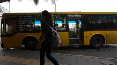 Public Bus stop in Bangkok Video stock 107264177