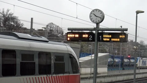 Public clock In a railway station Stock Footage 101173768