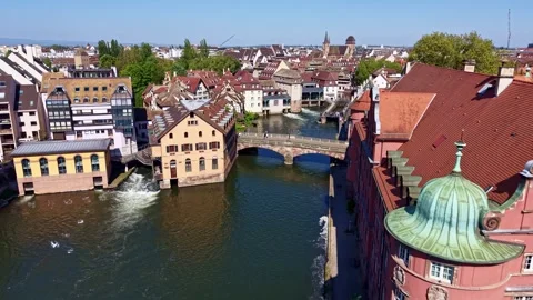 Public Elementary School Saint-Thomas and Pont Saint Martin in Strasbourg Видео 337263877