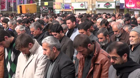 Public prayer session, muslim men in Iran, Shia Islam faith, Allah Видео 34140210