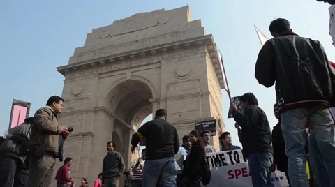 Public Protest in front of India gate with audio Stock Footage 68402766