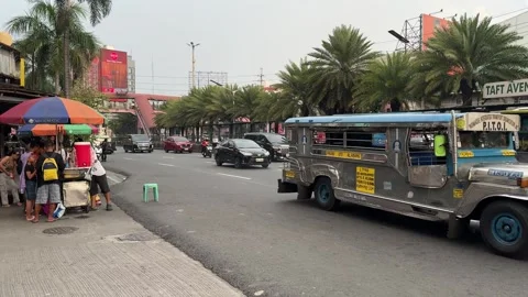 Public Transit and Traffic Along EDSA 4K 60fps Video stock 338350058
