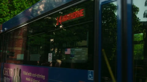 Public Transportation Stockbeeldmateriaal 334172351