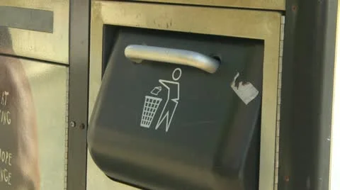 Public trash can Video stock 10867568