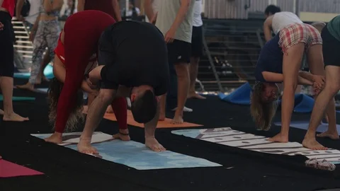 Public Yoga lesson Stock Footage 112255944