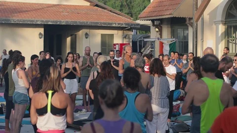 Public Yoga lesson Stock Footage 112263161