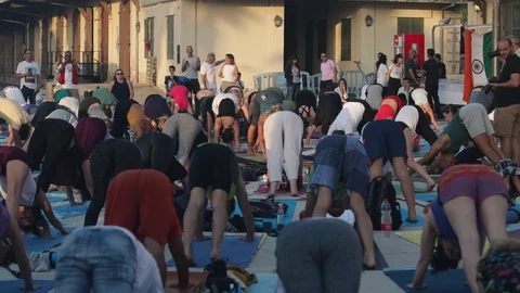 Public Yoga lesson Stock Footage 112263999
