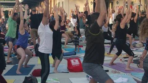 Public Yoga lesson Stock Footage 112265091