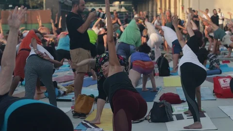 Public Yoga lesson Stock Footage 112266798