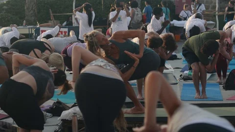 Public Yoga lesson Stock Footage 112267521
