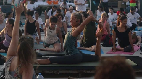 Public Yoga lesson Stock Footage 116734827