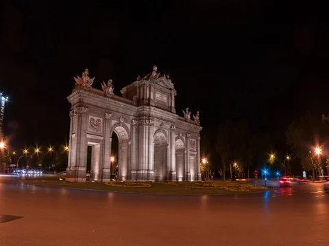 PUERTA DE ALCALA 4K TIMELAPSE 01 Video stock 75319206