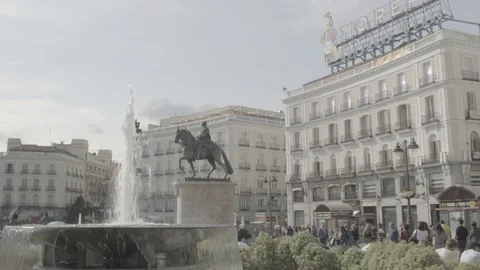 Puerta del Sol, Madrid, 4k, sLog2 Stock Footage 95653359