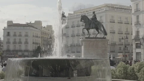 Puerta del Sol, Madrid, 4k, sLog2 Stock Footage 95653411