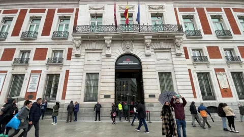 Puerta del Sol Square, Community office sign.  Madrid 4K 스톡 동영상 223406372