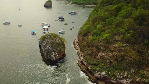 Puerta Vallerta Ocean Flyover 動画素材 240410154
