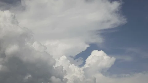 Puffy Clouds Timelapse 库存影片 98502005
