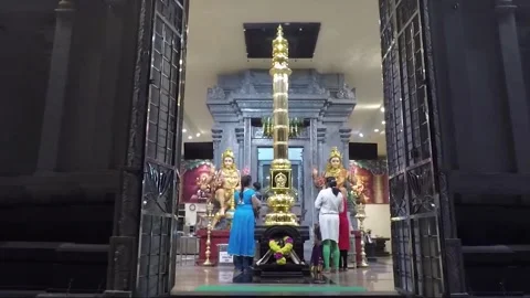 Puja Ceremony inside Sree Ganesar Temple, Hilltop Hindu Temple, Penang, Malaysia Stock Footage 325026207