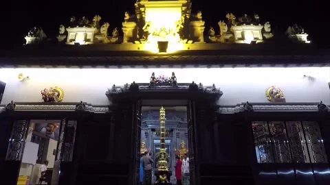 Puja Ceremony inside Sree Ganeshar Temple, Hilltop Temple, Penang, Malaysia Stock Footage 324917828