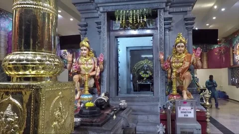 Puja Ceremony inside Sree Ganeshar Temple, Hilltop Temple, Penang, Malaysia Stock Footage 325453574