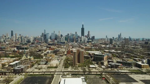 Pull Away - Chicago Skyline [4k] Video stock 106876144