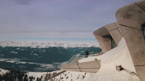 Pull-Away shot of a super modern gallery/museum on top of Video stock 123833070