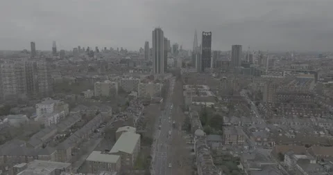 Pull back aerial shot modern skyscraper tower in City business borough Stock-Footage 170925344