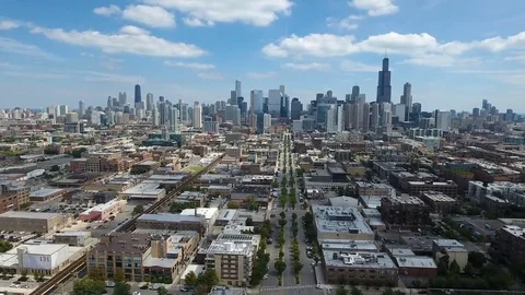 Pull Back from Chicago skyline Stock Footage 69178641