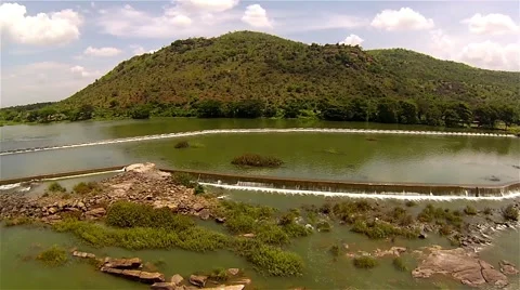 Pull back on river Stock Footage 51692826